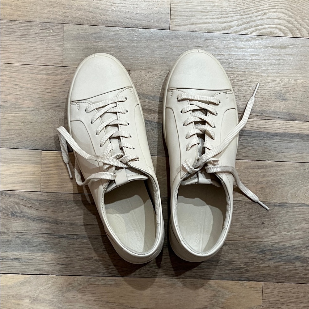 Ecco Cream Women's Soft 7 Sneakers